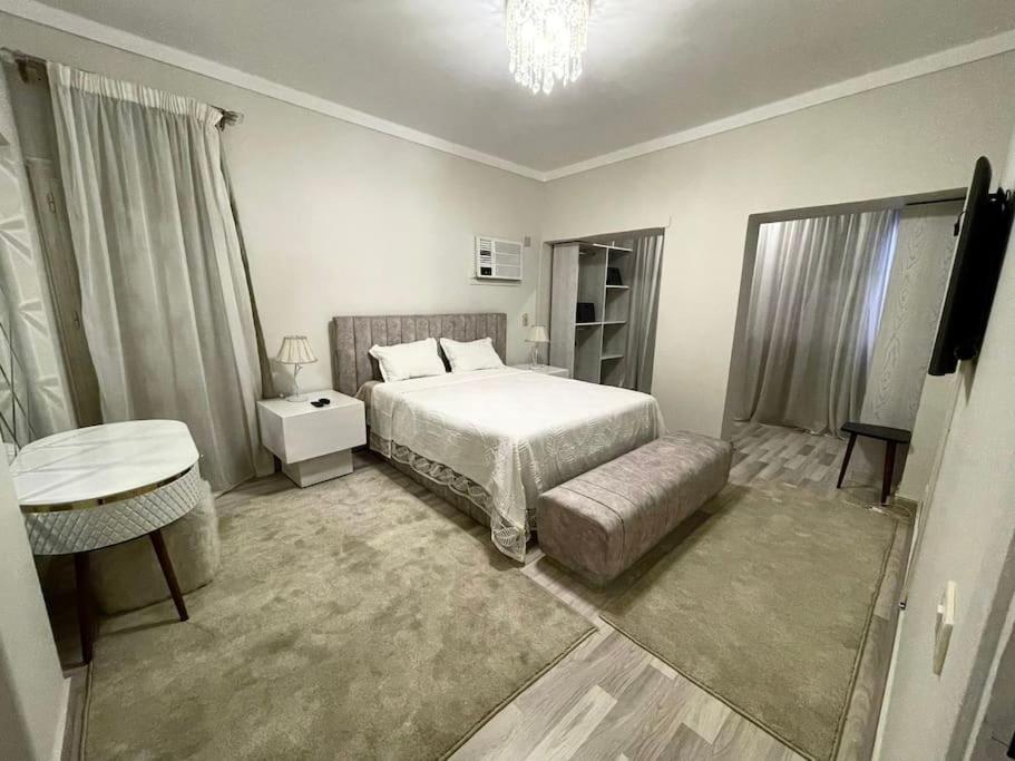 Urban Luxury 2br In Mohandesin Giza Near Zamalek *